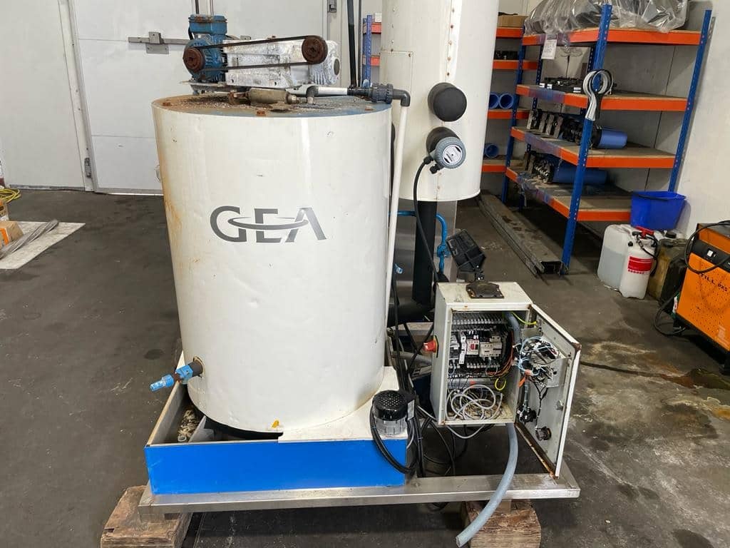 Geneglace F200 Ice Machine