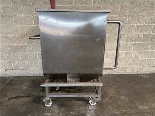 NNP 750l Mobile Holding Tank