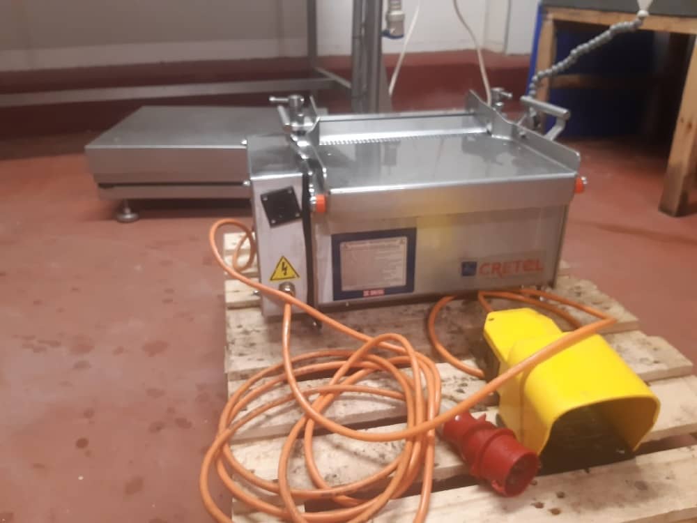Cretel 362 FL Fish Skinning Machine