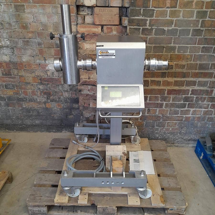 Liquiscan Vacuum Filler  + Metal Separator