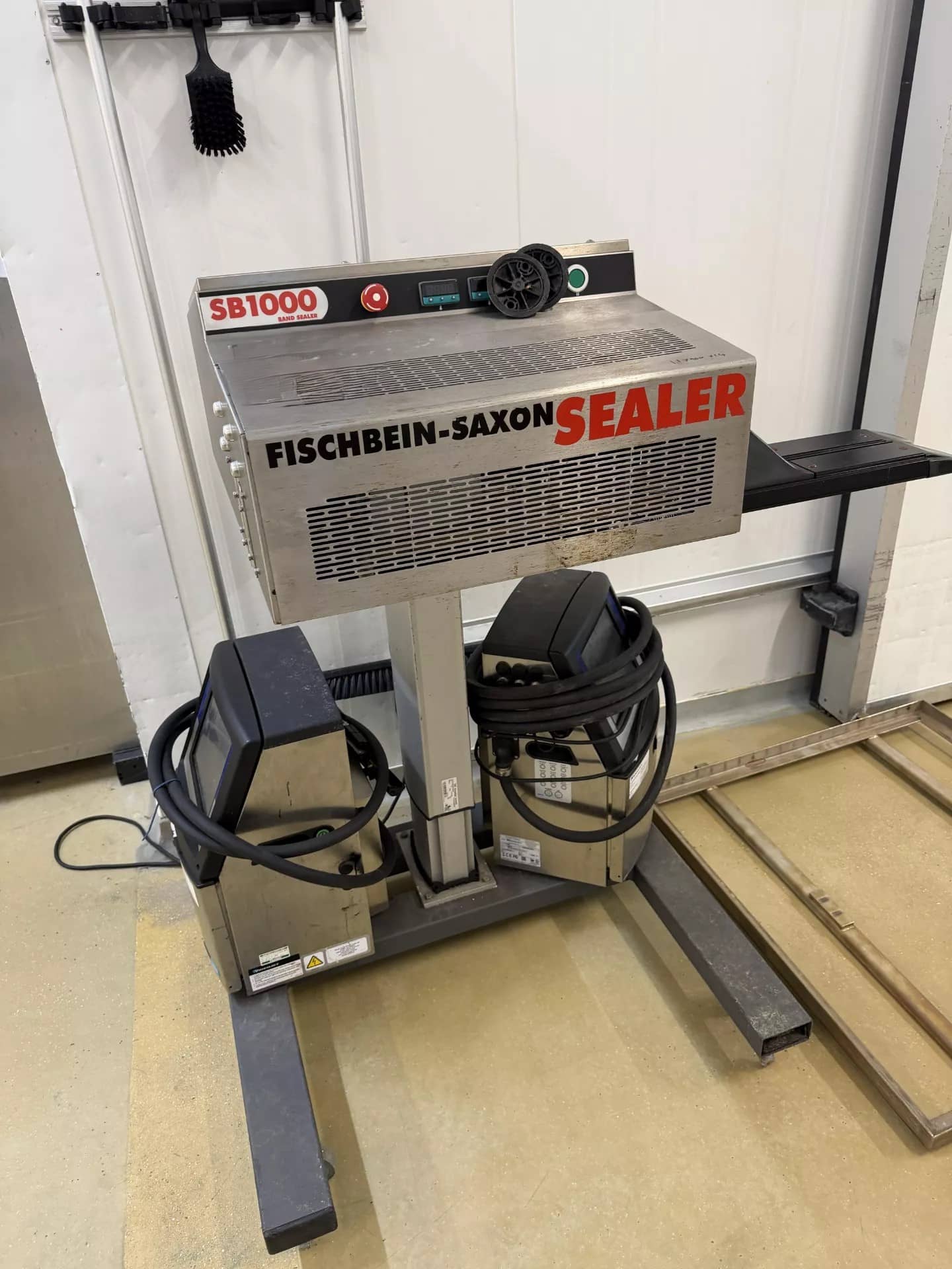 Saxon SB1000 Continuous Bag Sealer