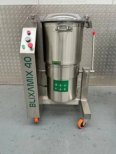 Mixer Cutting Machine