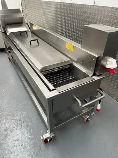 Economy Frying Line 79 x 15”