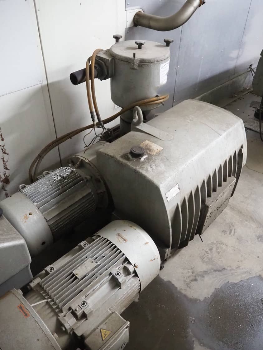 Busch Vacuum Pump Model 400 -212