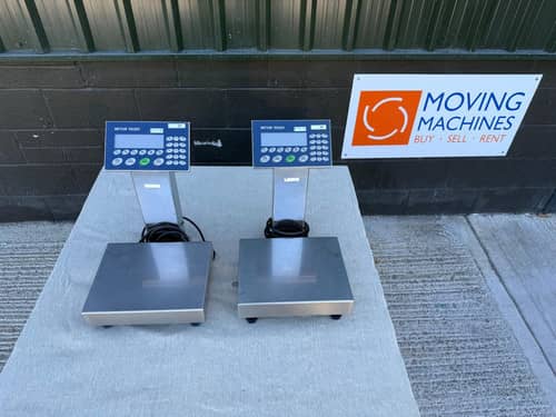 2 x Mettler-Toledo 15 kg Platform Scales