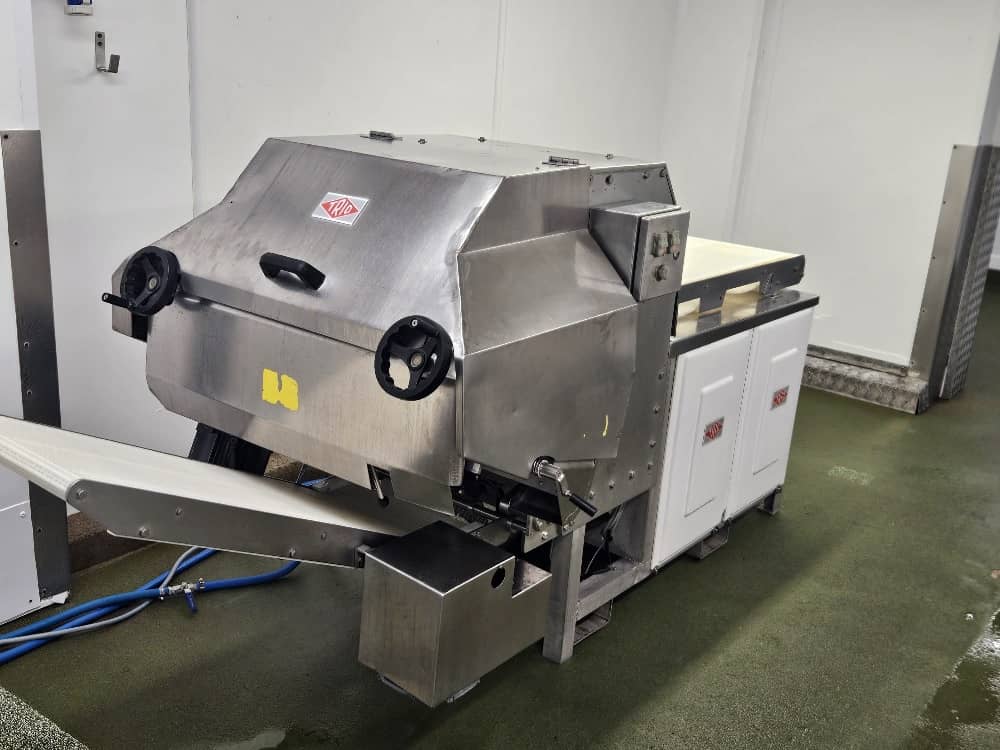 Trio FDS 1500 Skinning Machine