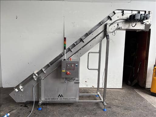 Maverick Automation Flighted elevator conveyor